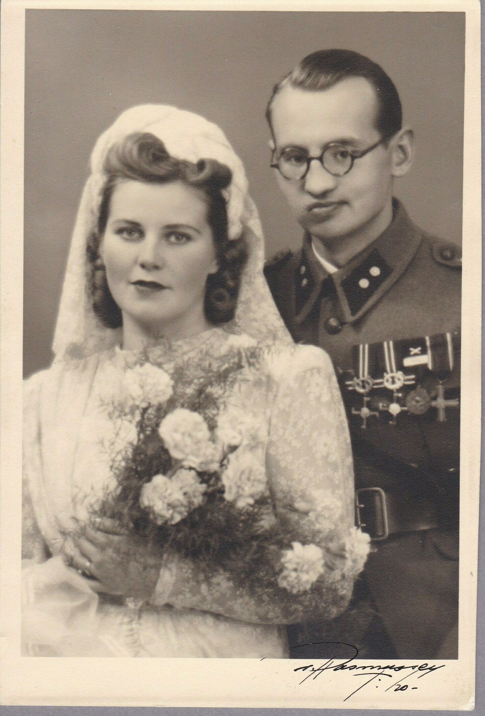 Portrait photo of Finnish Winter War Lieutenant